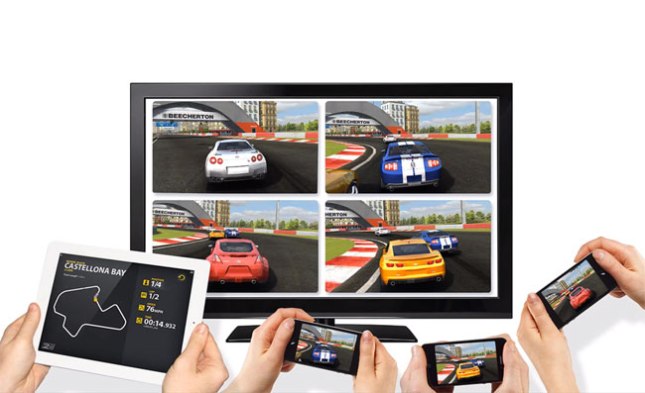 Real-Racing-2-HD-Wireless-Splitscreen-Multiplayer